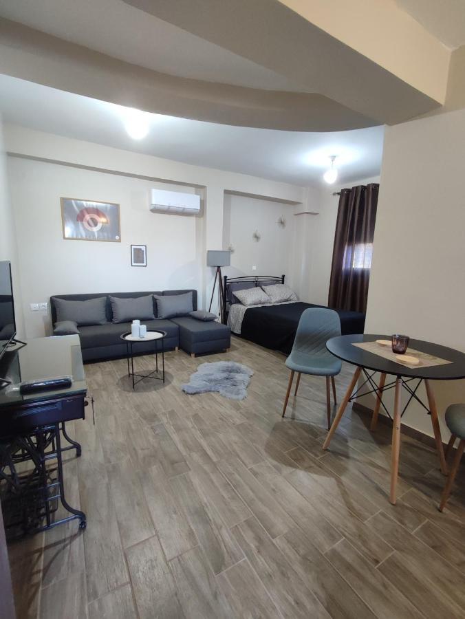 Aithra Studio Tripoli Buitenkant foto